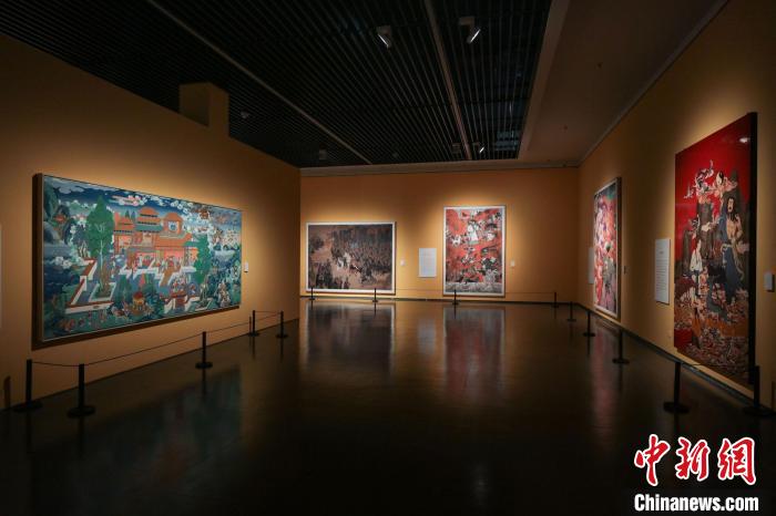 “开天辟地——中华创世神话文艺创作与文化传播工程”成果展。 中华艺术宫(上海美术馆) 摄 “开天辟地——中华创世神话文艺创作与文化传播工程”成果展。 中华艺术宫(上海美术馆) 摄